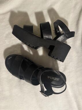 SODA Platform Sandals